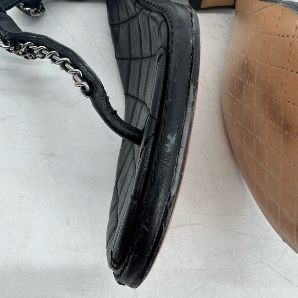 Chanel Classic CC quilted chain sandals - Picture 10 of 10